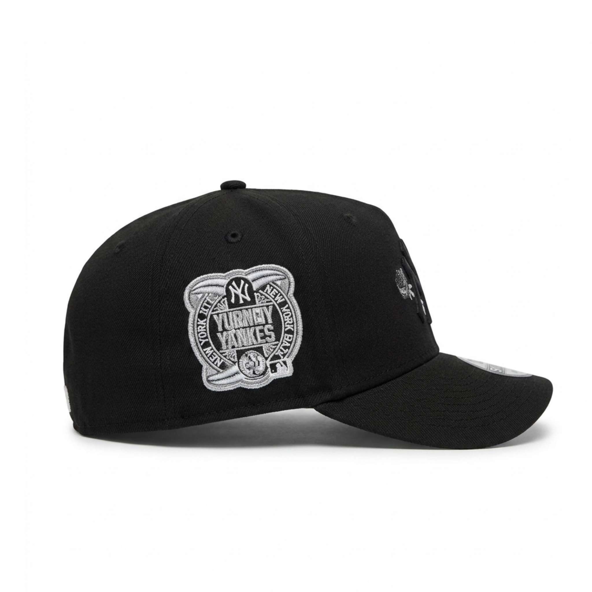 New Era New York Yankees Black 9FORTY Adjustable Cap – Floral Logo Embroidery – 25th Subway Series Side Patch Edition